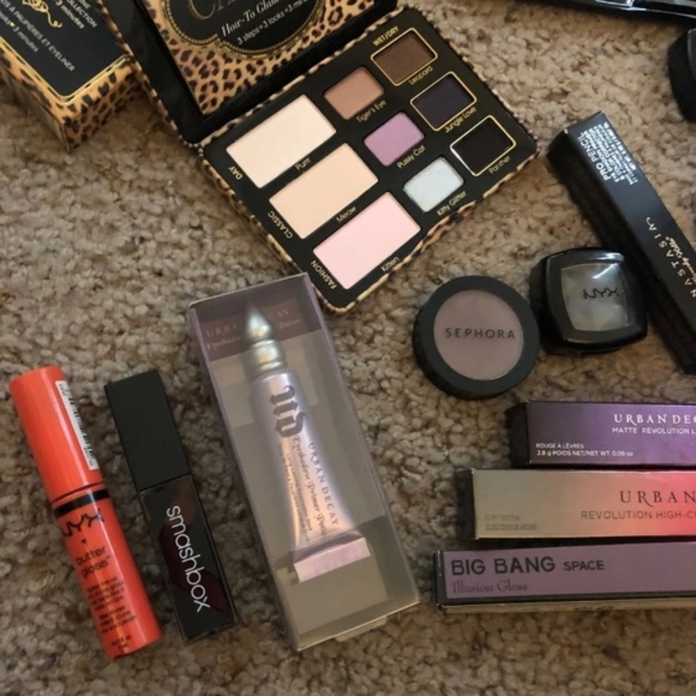 Hi I need everything makeup, all everything was stolen from me. Need everything
